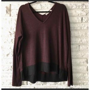 Stylish Rag & Bone Maroon/black V neck sweater